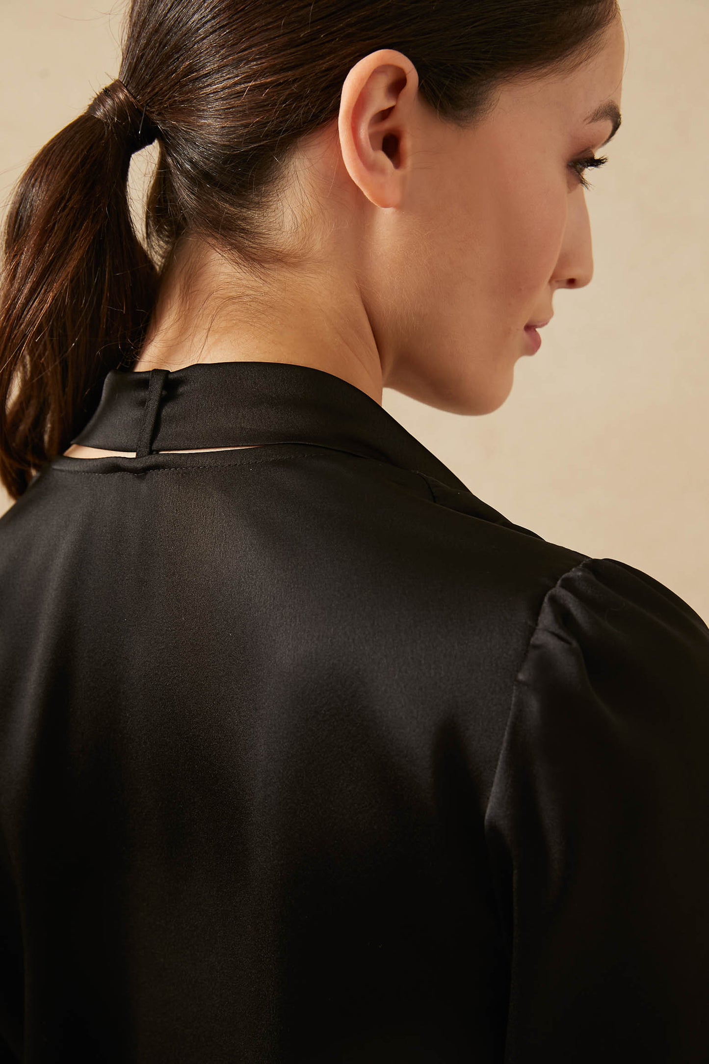 Blusa LADERA Black Mercury