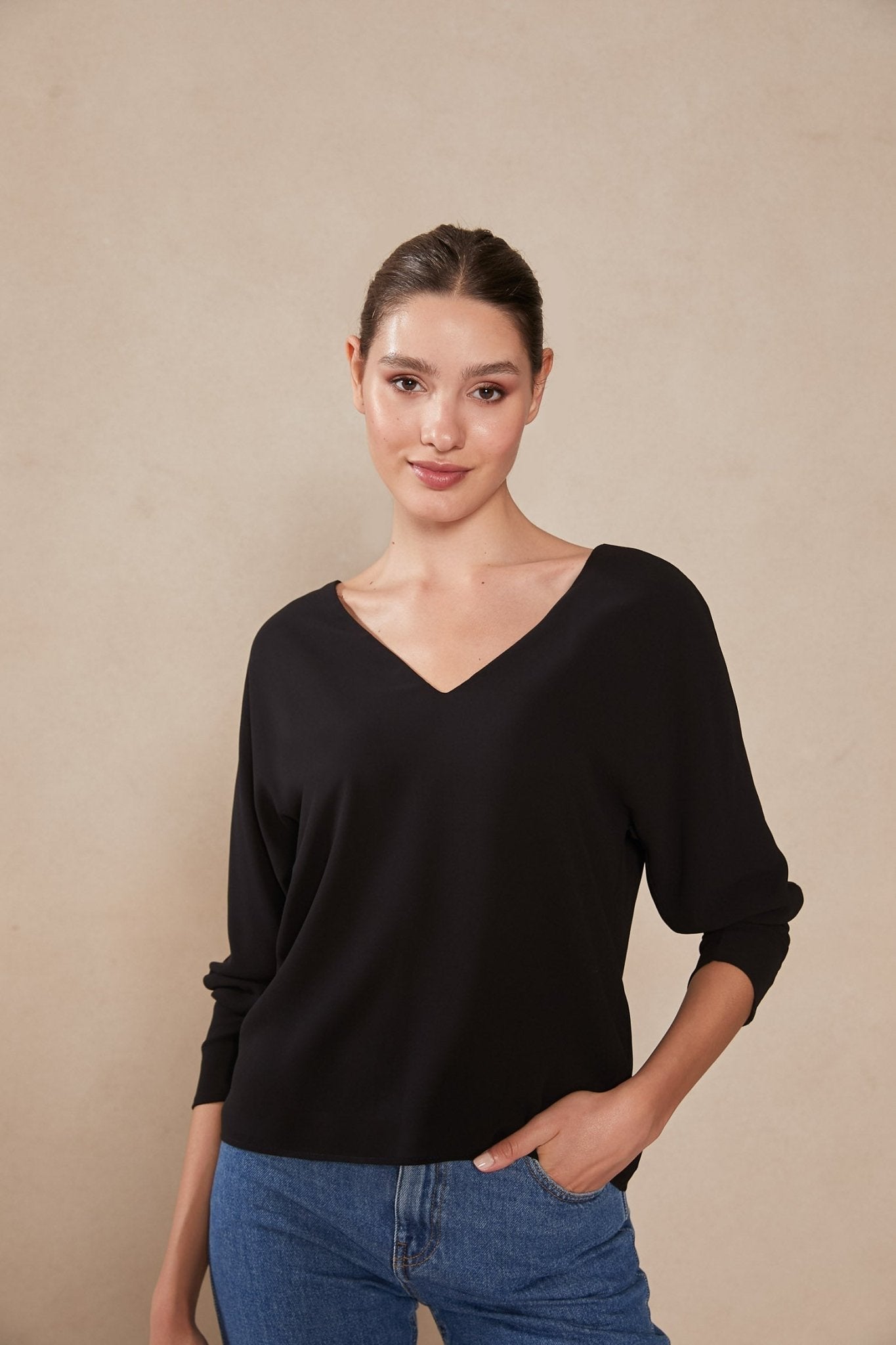 Blusa WASABI Black Mercury