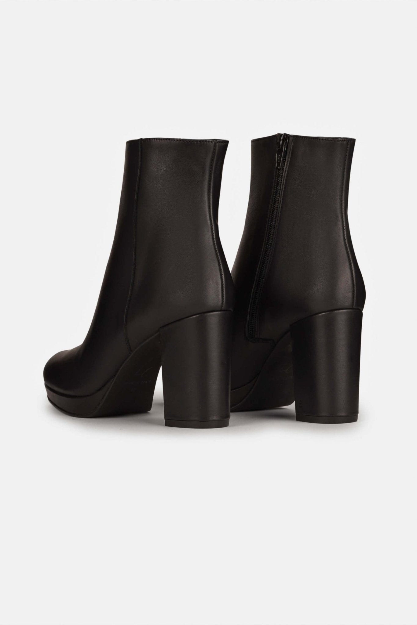 Botín Petite MARTA Negro