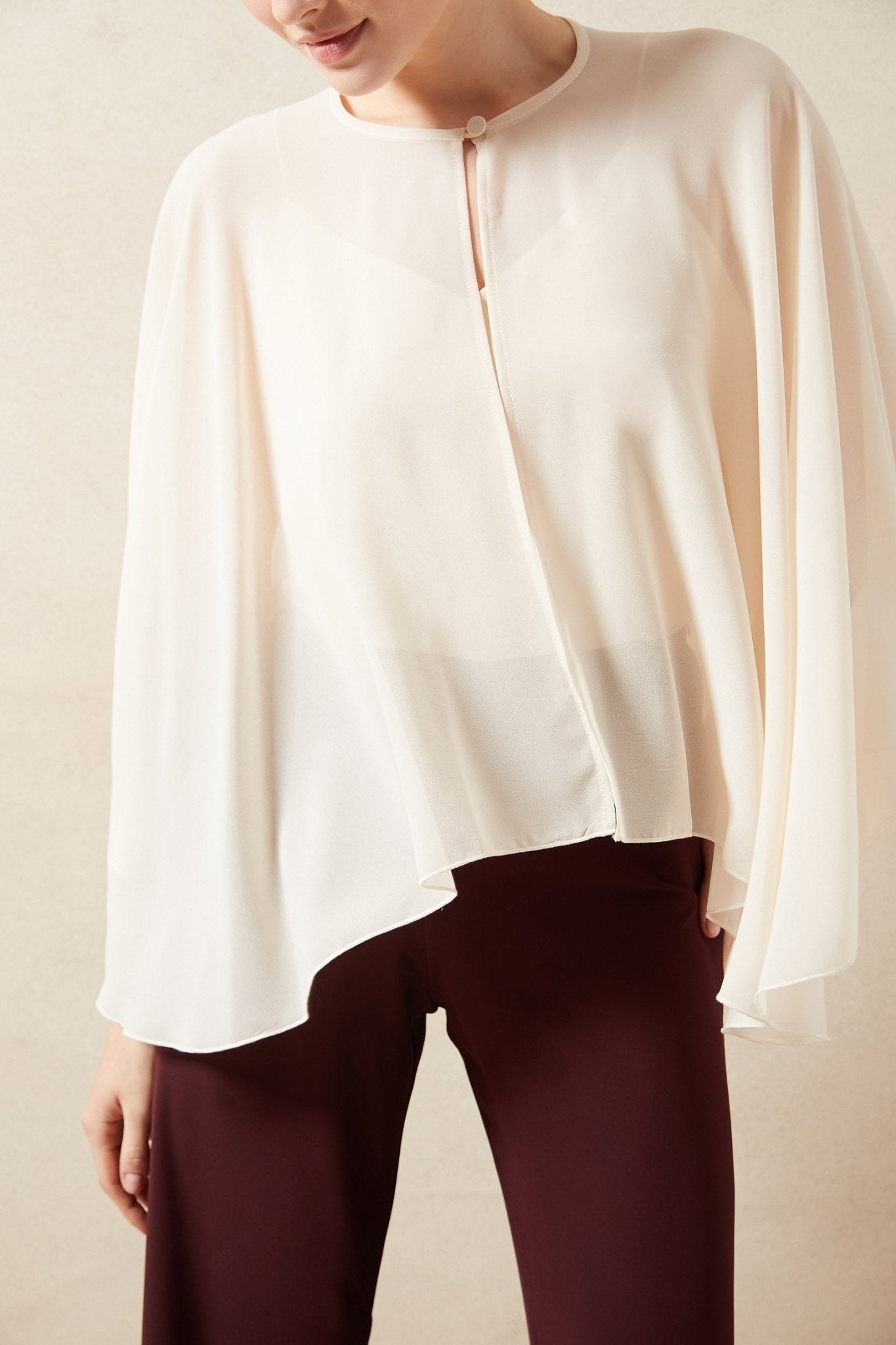 Capa LAKELAND Beige Venus